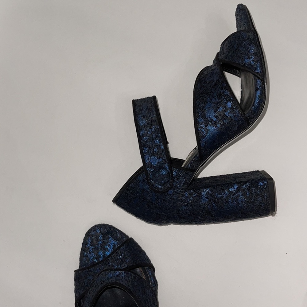 Zara heels in shimmery blue brocade & snap closure